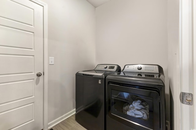 120 Carolina Lakes Blvd, Myrtle Beach, SC 29588 - washroom featuring independent washer and dryer and baseboards