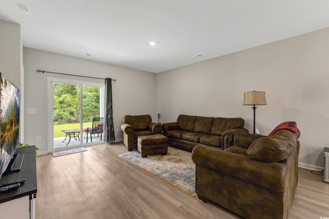 120 Carolina Lakes Blvd, Myrtle Beach, SC 29588 - living area featuring light wood-type flooring, baseboards, and recessed lighting