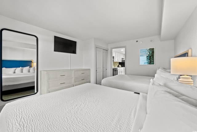 3000 N Ocean Blvd N Unit 531, Myrtle Beach, SC 29577 - bedroom with a closet and ensuite bathroom