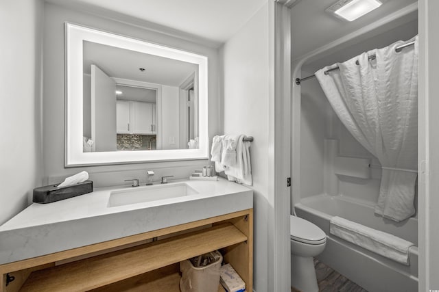 3000 N Ocean Blvd N Unit 531, Myrtle Beach, SC 29577 - full bath featuring vanity, shower / tub combo with curtain, toilet, and wood finished floors