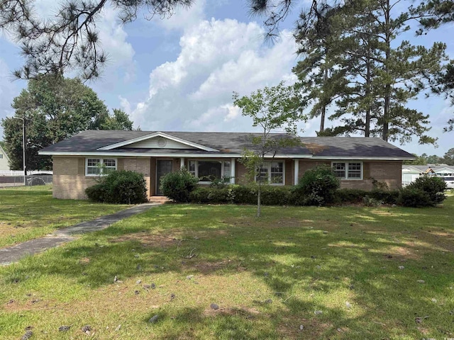 1002 S Beech Ave, Andrews, SC 29510 - single story home with brick siding