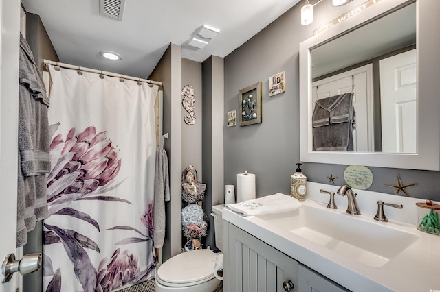 1990 N Waccamaw Dr Unit 1008, Murrells Inlet, SC 29576 - bathroom with toilet, vanity, curtained shower, and recessed lighting