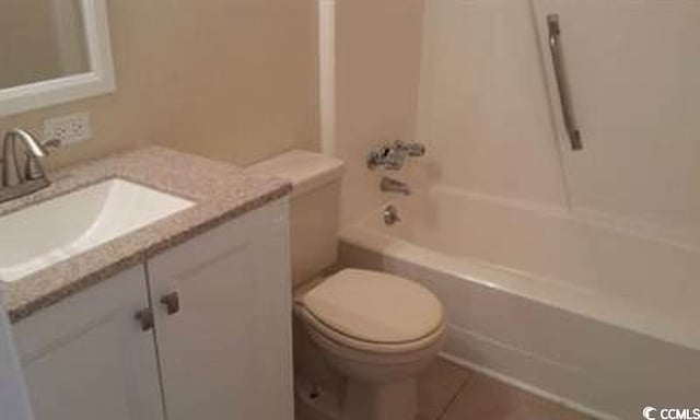 411 Cambridge Cir Unit D4, Murrells Inlet, SC 29576 - bathroom featuring toilet, vanity, and washtub / shower combination