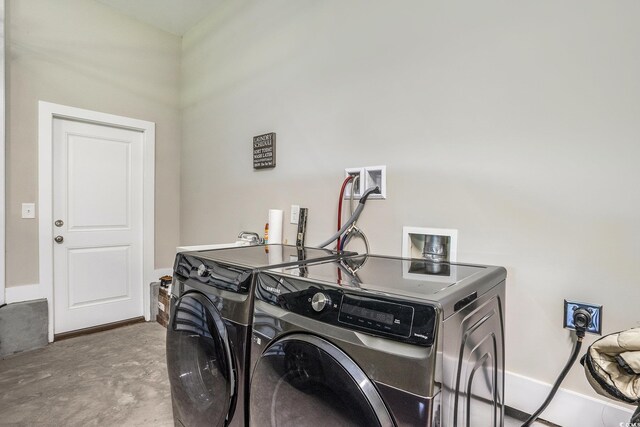 769 Country Club Dr, Pawleys Island, SC 29585 - washroom with washing machine and dryer, carpet floors, and baseboards