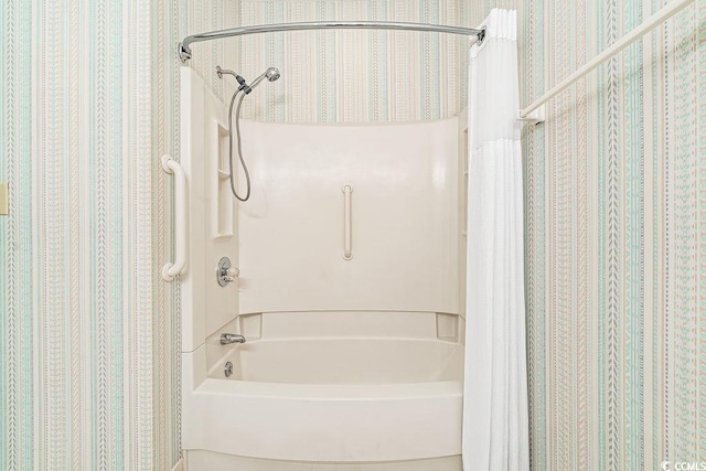 159-1 Weehawka Way Unit 159-1, Pawleys Island, SC 29585 - bathroom featuring shower / bath combination with curtain