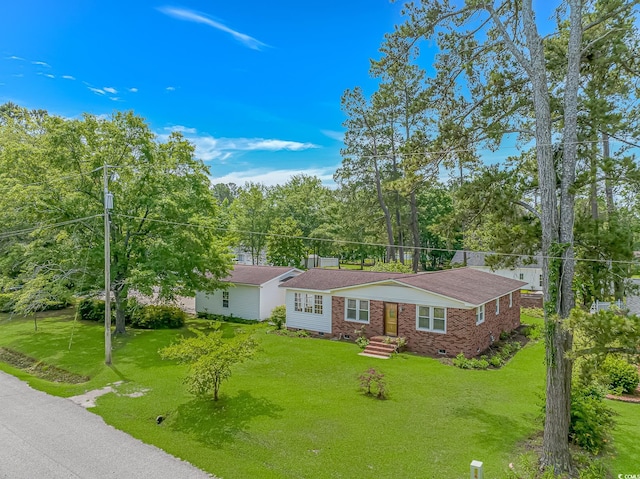 161 Bay Circle Dr, Loris, SC 29569 - single story home featuring crawl space, a front yard, brick siding, and a shingled roof