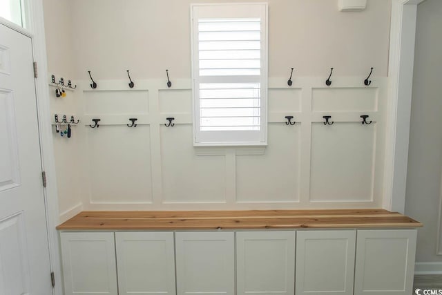 5059 Sundrop Ln, Little River, SC 29566 - view of mudroom