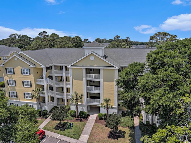 601 Hillside Dr N Unit 2135, North Myrtle Beach, SC 29582 - view of property with uncovered parking