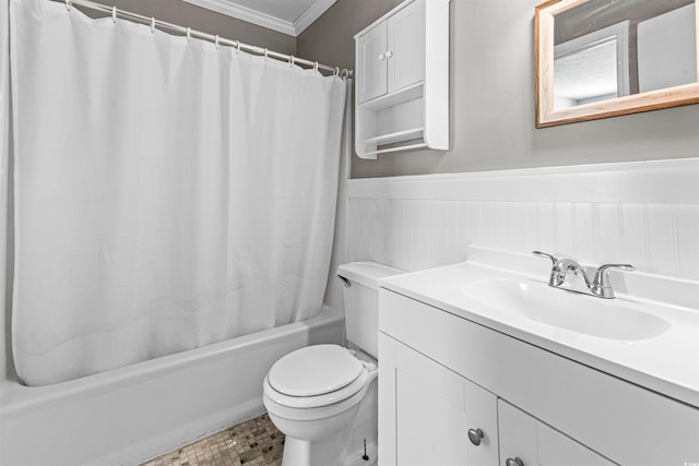 755 Burcale Rd Unit E-3, Myrtle Beach, SC 29579 - bathroom with crown molding, wainscoting, vanity, toilet, and shower / tub combo with curtain