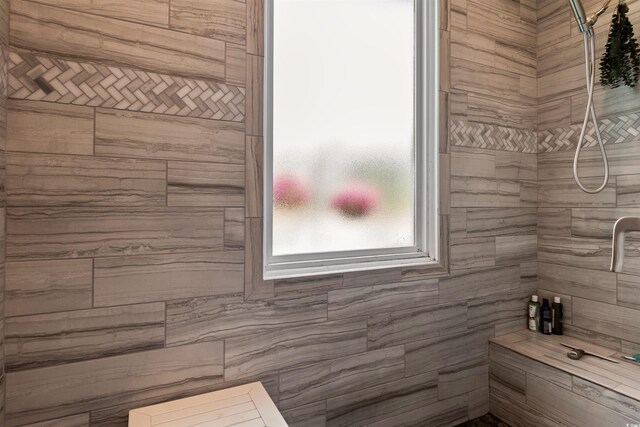 4826 Keel Ct, Myrtle Beach, SC 29579 - full bath with a tile shower