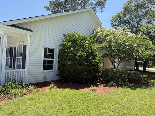 152 Rose Water Loop, Myrtle Beach, SC 29588 - view of side of property with a lawn