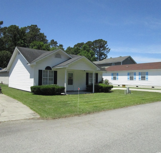 811 Rogers Rd, Myrtle Beach, SC 29577 - ranch-style home featuring a front lawn