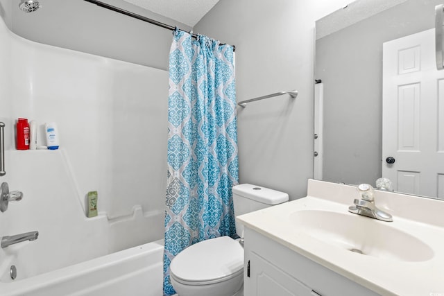 204 Elm St, Johnsonville, SC 29555 - full bath featuring a textured ceiling, vanity, toilet, and shower / tub combo