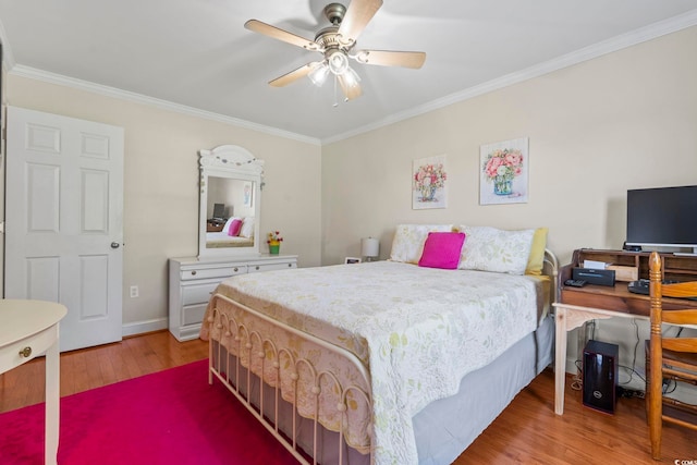 1609 Bridgebrook Ln, Conway, SC 29527 - bedroom featuring light wood-style flooring, ornamental molding, a ceiling fan, and baseboards