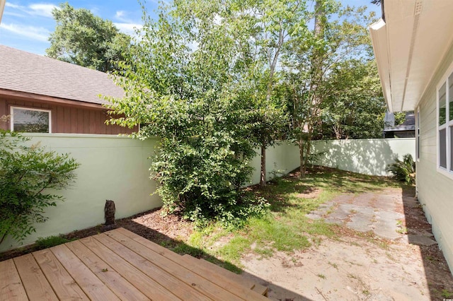 814 Night Heron Ln, Myrtle Beach, SC 29572 - fenced backyard with a wooden deck