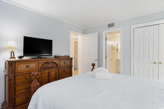 5905 S Kings Hwy Unit A518, Myrtle Beach, SC 29575 - bedroom featuring ornamental molding, connected bathroom, and a closet