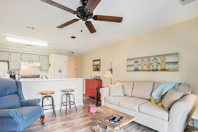 1900 Duffy St Unit H-8, North Myrtle Beach, SC 29582 - living area featuring a ceiling fan, light wood-type flooring, recessed lighting, and baseboards