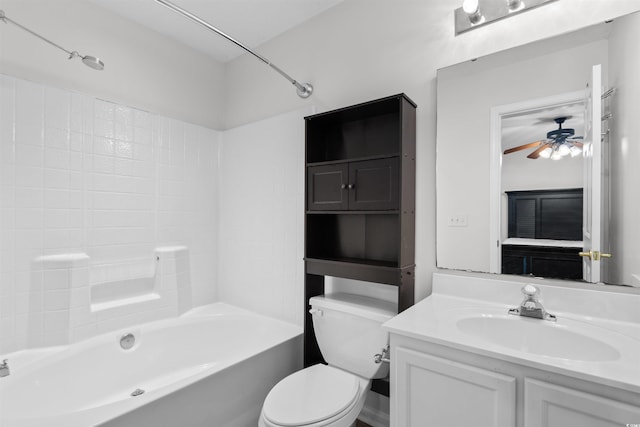 6500 Colonial Dr Unit 2, Myrtle Beach, SC 29572 - bathroom featuring vanity, shower / bath combination, and ceiling fan