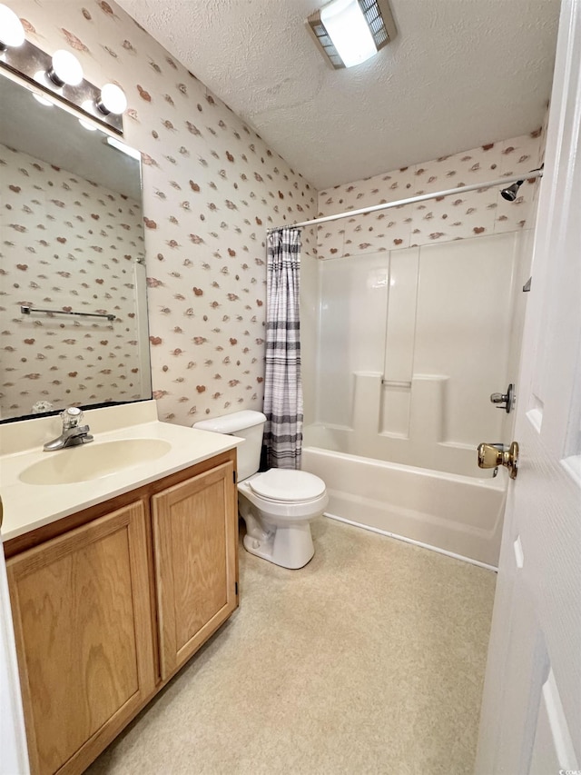 665 Tupelo Ln Unit 17-D, Longs, SC 29568 - full bath with shower / tub combo with curtain, vanity, wallpapered walls, toilet, and a textured ceiling