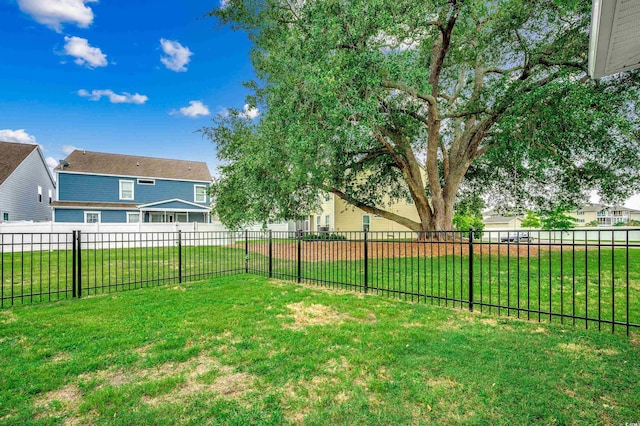 620 Lorenzo Dr Unit 620, North Myrtle Beach, SC 29582 - view of yard