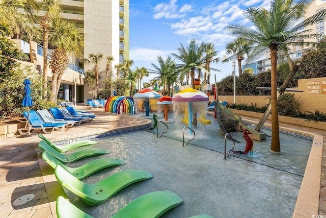 1105 S Ocean Blvd Unit 520, Myrtle Beach, SC 29577 - view of pool