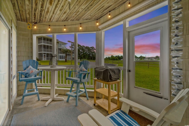222 Landing Rd Unit 1811, North Myrtle Beach, SC 29582 - view of sunroom / solarium