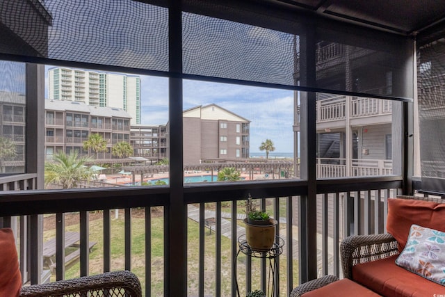 202 N Ocean Blvd Unit 109, North Myrtle Beach, SC 29582 - view of sunroom / solarium