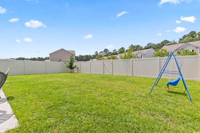 4927 Sandlewood Dr, Myrtle Beach, SC 29579 - view of yard