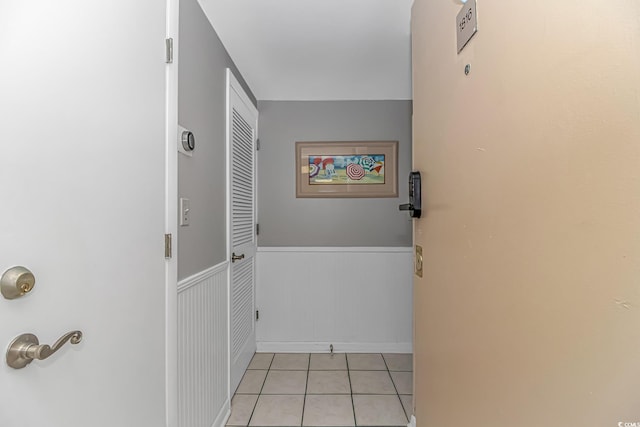 5905 S Kings Hwy Unit 1816Rt, Myrtle Beach, SC 29575 - corridor featuring light tile patterned floors and wainscoting