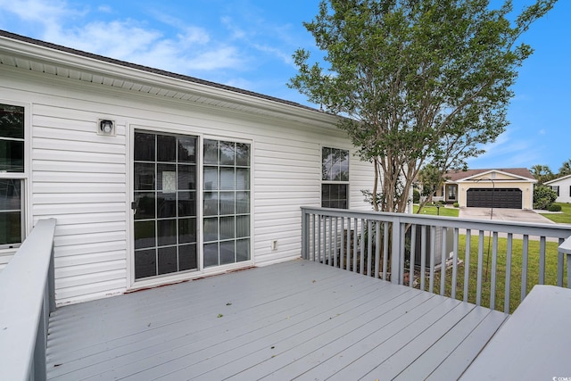 1001 Greencrest Ct, Conway, SC 29526 - wooden terrace with a yard