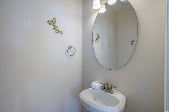 1613 Havens Dr, North Myrtle Beach, SC 29582 - bathroom with a sink
