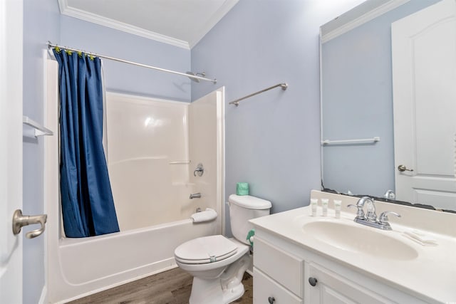 400 Hillside Dr S, North Myrtle Beach, SC 29582 - full bath with crown molding, shower / tub combo with curtain, vanity, toilet, and wood finished floors