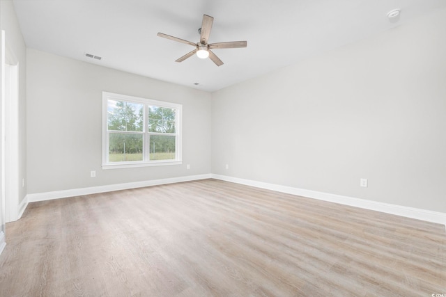 1900 Blue Bird Rd, Loris, SC 29569 - unfurnished room with light wood finished floors and ceiling fan