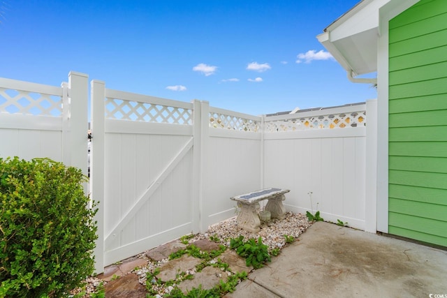 788 Gabreski Ln Unit B4, Myrtle Beach, SC 29577 - view of patio featuring a gate