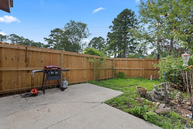 218 Waccamaw Village Dr Unit 218, Myrtle Beach, SC 29579 - fenced backyard featuring a patio