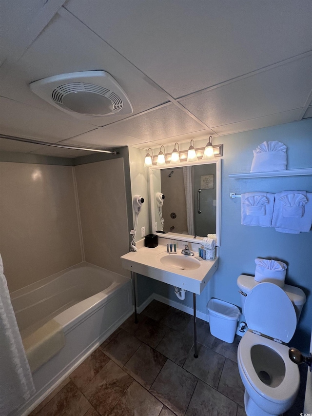 201 77th Ave N Unit 1133, Myrtle Beach, SC 29572 - bathroom with toilet and shower / tub combination