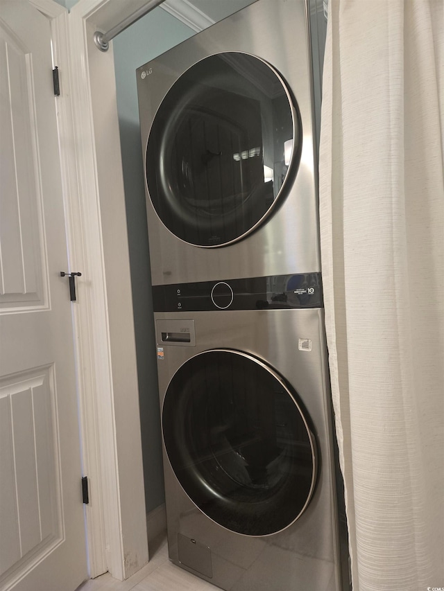 800 S 9th Ave S Unit A-1, North Myrtle Beach, SC 29582 - laundry area featuring stacked washing machine and dryer