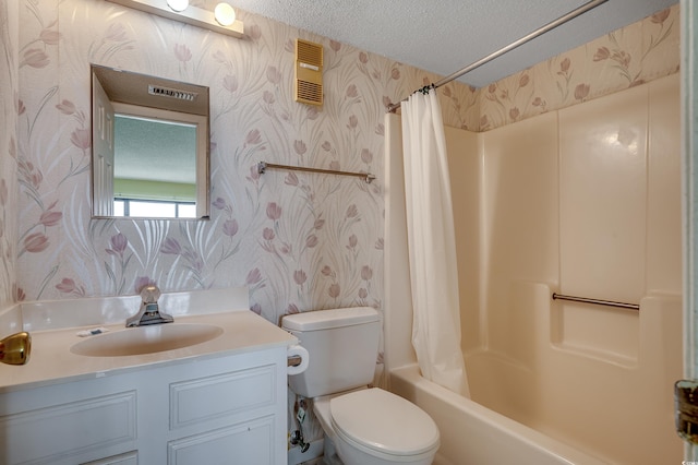 912 N Waccamaw Dr Unit 904, Garden City Beach, SC 29576 - full bathroom with wallpapered walls, a textured ceiling, toilet, vanity, and shower / tub combo with curtain