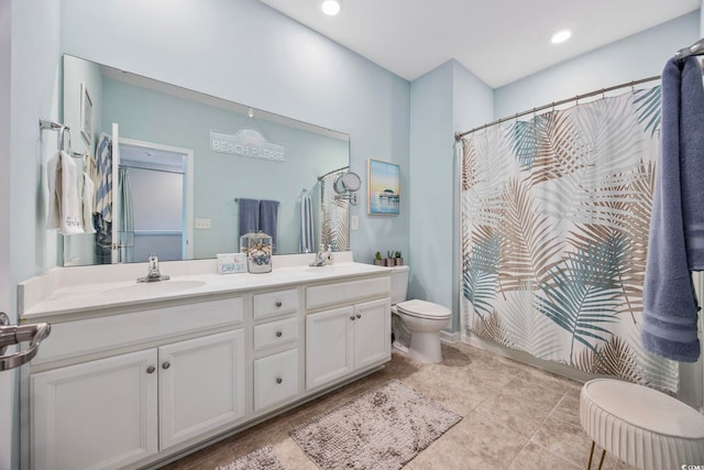2504 Heritage Loop Unit 2504, Myrtle Beach, SC 29577 - bathroom featuring toilet, double vanity, curtained shower, and recessed lighting