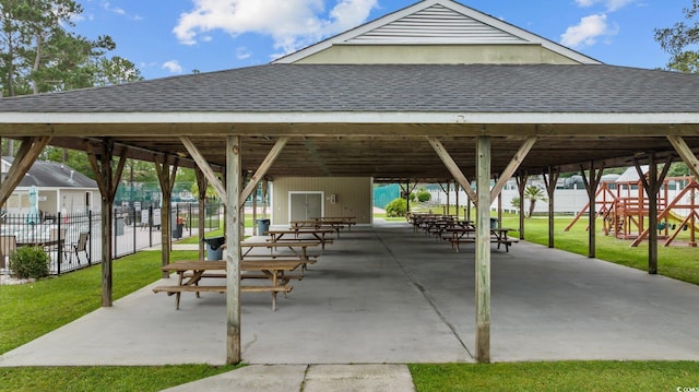 6681 Wisteria Dr, Myrtle Beach, SC 29588 - surrounding community featuring a patio