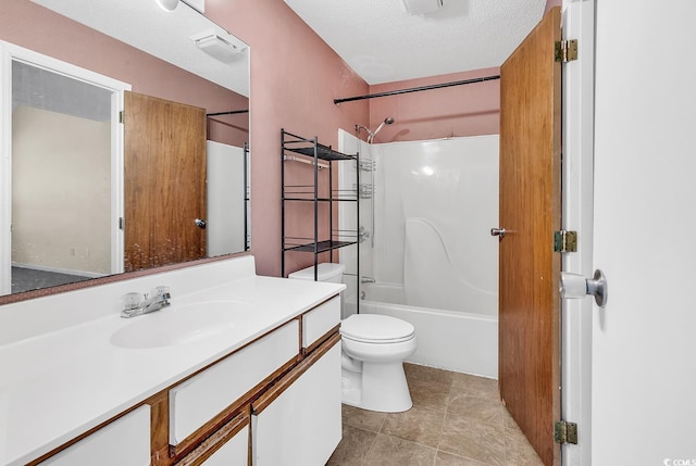 3700 Golf Colony Ln Unit 25G, Little River, SC 29566 - bathroom with vanity, bathtub / shower combination, and tile patterned flooring