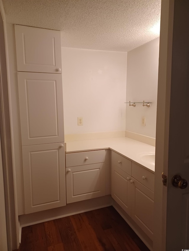 157 Egret Run Ln Unit 523, Pawleys Island, SC 29585 - bathroom featuring wood finished floors, a textured ceiling, and vanity