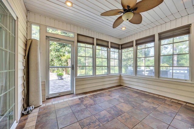 4232 Pointer Ct, Myrtle Beach, SC 29579 - unfurnished sunroom with ceiling fan and recessed lighting