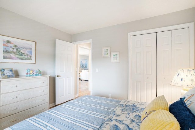 1900 Duffy St Unit L4, North Myrtle Beach, SC 29582 - bedroom featuring a closet and wood finished floors