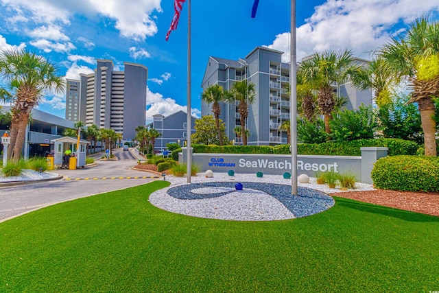 161 Sea Watch Dr Unit 601, Myrtle Beach, SC 29572 - surrounding community featuring a yard