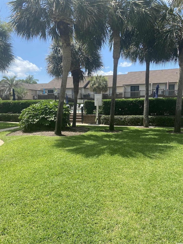 10200 Lake Shore Dr Unit 4, Myrtle Beach, SC 29572 - view of yard