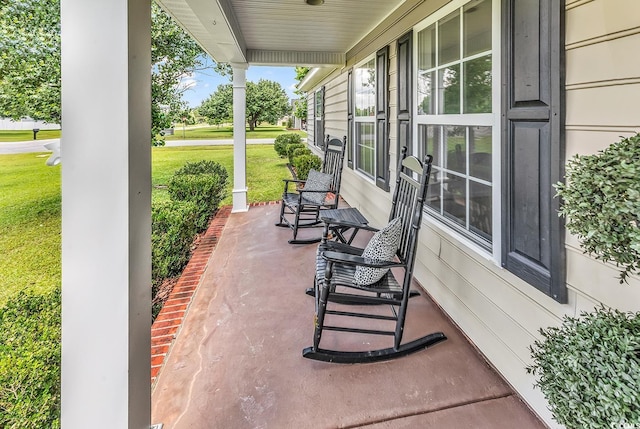 553 Fox Chase Dr, Conway, SC 29527 - covered porch featuring a yard