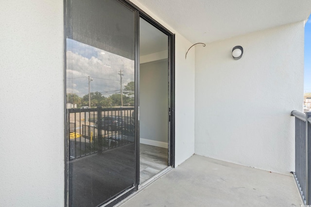 601 Mitchell Dr Unit 207, Myrtle Beach, SC 29577 - view of balcony