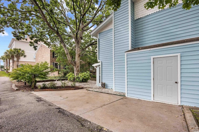 308 76th Ave N Unit 5, Myrtle Beach, SC 29572 - view of side of home featuring a patio area