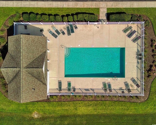 1635 Southwood Dr, Surfside Beach, SC 29575 - aerial view of property and surrounding area featuring a pool